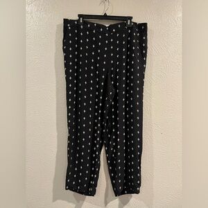 LOFT Black and white slip on pants